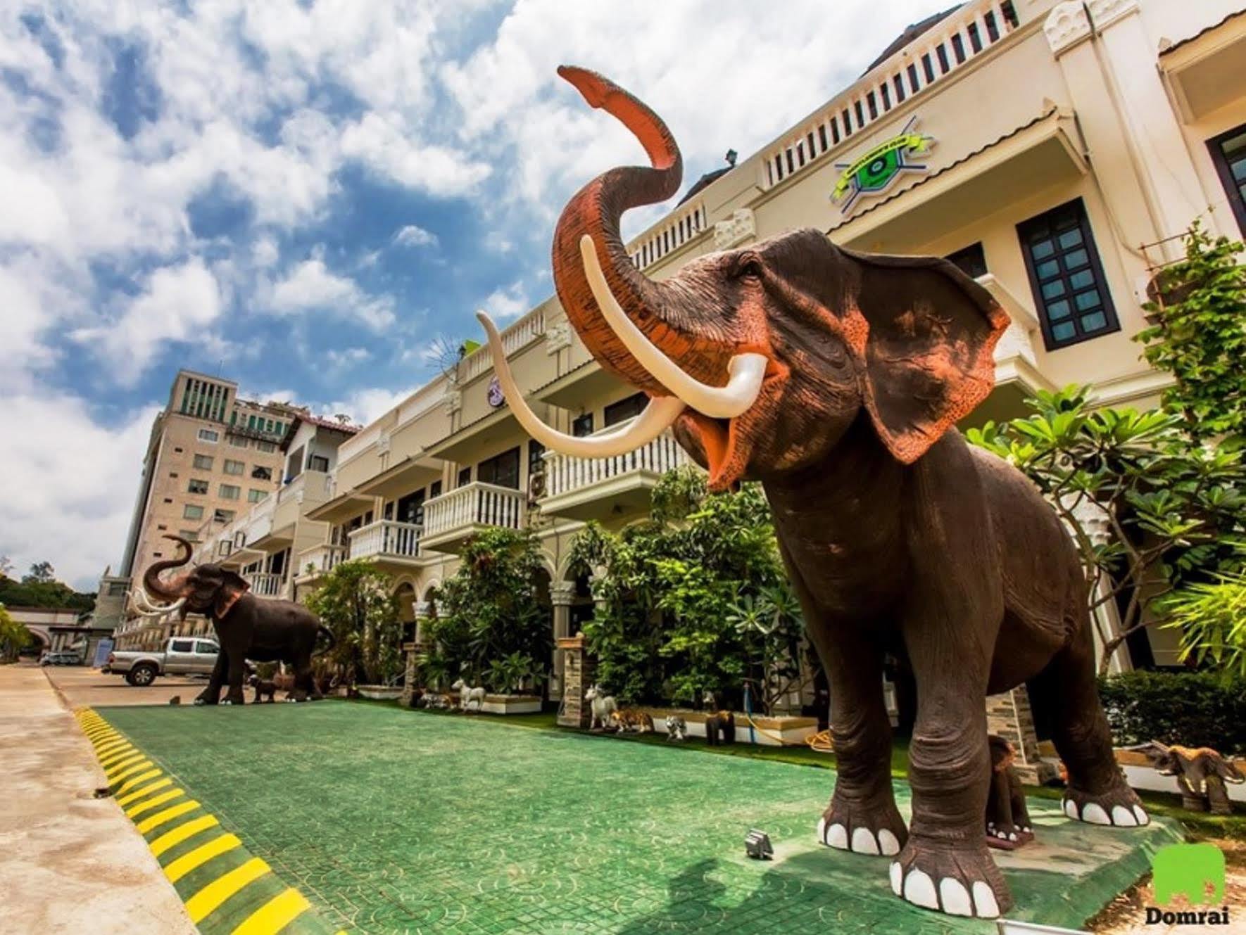 Domrai Boutique Hotel Sihanoukville Ngoại thất bức ảnh