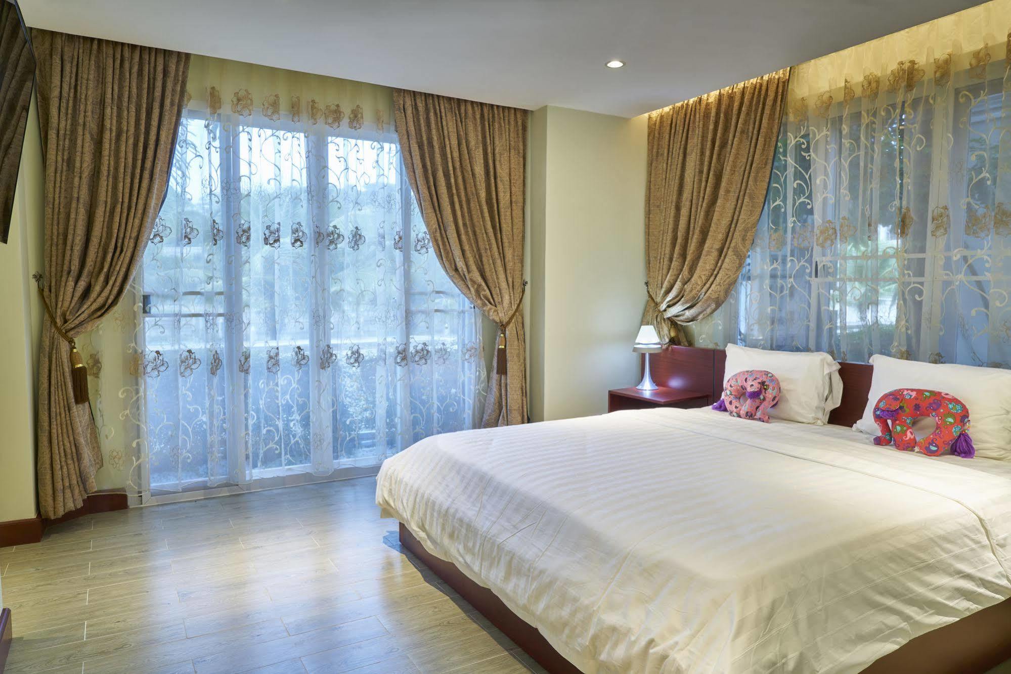 Domrai Boutique Hotel Sihanoukville Ngoại thất bức ảnh